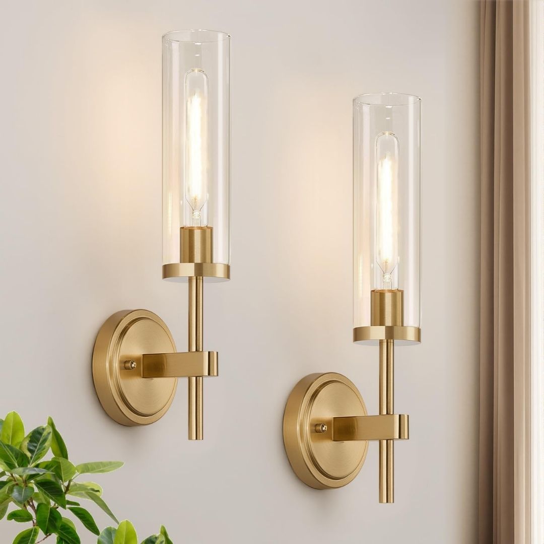 Julian – Elegante gouden wandlampenset met cilinderglas